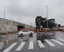 Novo viaduto de São José dos Pinhais, com passagem inferior liberada