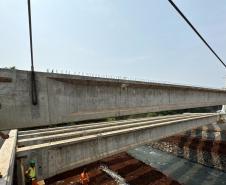 BR-469 lançamento de vigas da nova ponte sobre o Rio Tamanduá
