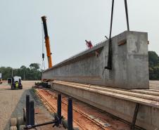 BR-469 lançamento de vigas da nova ponte sobre o Rio Tamanduá
