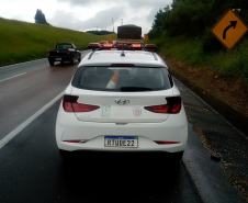 Veículos de operação de tráfego rodoviário do DER/PR