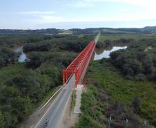 Ponte sobre o Rio da Várzea na PR-427, entre a Lapa e Campo do Tenente