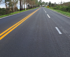 Rodovia estadual recebendo últimos serviços de conservação