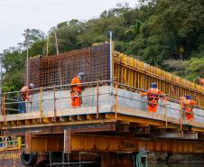 Obras da ponte de Guaratuba em outubro de 2024