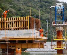 Obras da ponte de Guaratuba em outubro de 2024