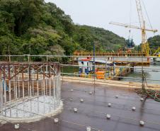 Obras da ponte de Guaratuba em outubro de 2024