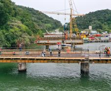 Obras da ponte de Guaratuba em outubro de 2024
