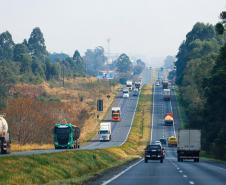 BR-376 entre Ponta Grossa e São Luiz do Purunã