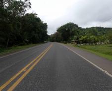 PR-412 entre a divisa com Santa Catarina e Guaratuba
