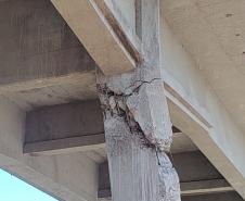 PR-317 retirada de balsa naufragada junto a ponte sobre o Rio Ivaí
