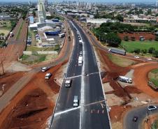 Viaduto da PUC com pavimentação na passagem superior