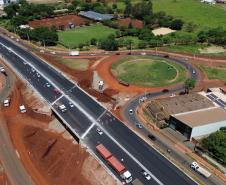 Viaduto da PUC com pavimentação na passagem superior