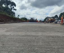 PRC-466 em Guarapuava - primeiras placas de concreto da nova pista