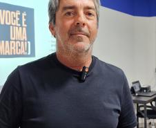Sérgio Chiconi também é ambulante e trabalha no ferry-boat desde 1991