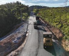Obra emergencial no km 37 da PR-092 em Rio Branco do Sul