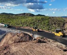 Obra emergencial no km 37 da PR-092 em Rio Branco do Sul