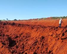 Terraplenagem na obra de restauração em concreto da PR-151 entre Ponta Grossa e Palmeira