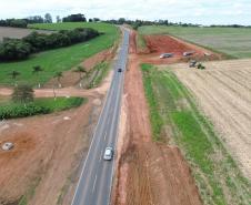 Terraplenagem na obra de restauração em concreto da PR-151 entre Ponta Grossa e Palmeira