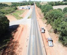 Terraplenagem na obra de restauração em concreto da PR-151 entre Ponta Grossa e Palmeira