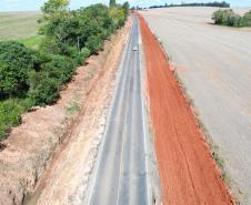 Terraplenagem na obra de restauração em concreto da PR-151 entre Ponta Grossa e Palmeira