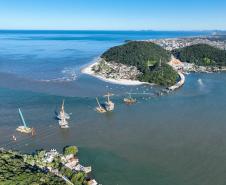 Ponte de Guaratuba chega a 60%