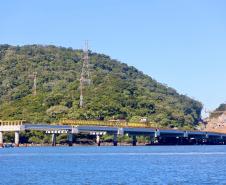 Ponte de Guaratuba chega a 70%
