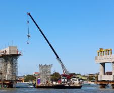 Ponte de Guaratuba chega a 70%