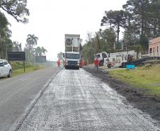 Serviços de conservação na Estrada da Graciosa