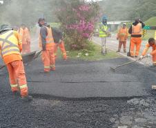 Serviços de conservação na Estrada da Graciosa