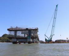 Obras da ponte de Guaratuba e acessos