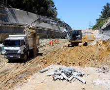 Obras da ponte de Guaratuba e acessos