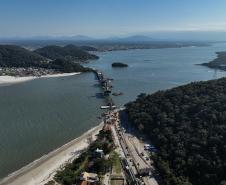 Obras da ponte de Guaratuba e acessos