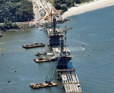 Obras da ponte de Guaratuba e acessos