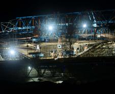 Ponte de Guaratuba chega a 80%