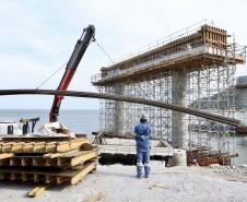 Ponte de Guaratuba chega a 80%