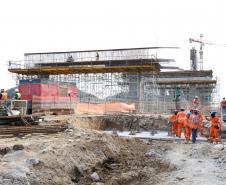 Ponte de Guaratuba chega a 80%