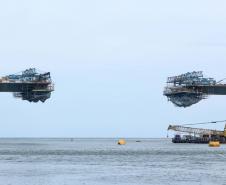 Ponte de Guaratuba chega a 80%