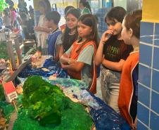 Alunos de escolha municipal montam maquete da ponte de Guaratuba