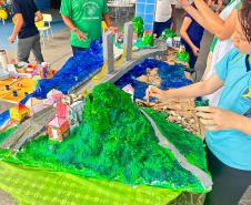 Alunos de escolha municipal montam maquete da ponte de Guaratuba