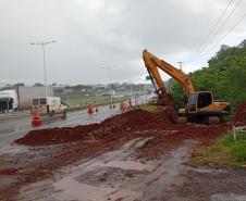 Recuperação de erosão na PR-323 em Umuarama