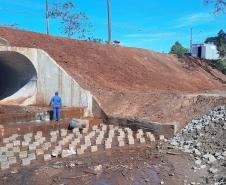 PR-436 implantação de bueiro metálico em Ribeirão do Pinhal