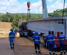 Lançamento da primeira viga da ponte sobre o Rio Carazinho na PRC-466