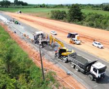PR-151 entre Ponta Grossa e Palmeira, obra de restauração em concreto (whitetopping)