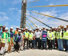 Ponte de Guaratuba - encontro dos trechos estaiados