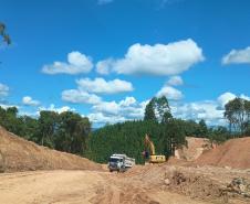 PR-092 em Doutor Ulysses obra de pavimentação