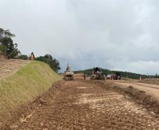 PR-092 em Doutor Ulysses obra de pavimentação