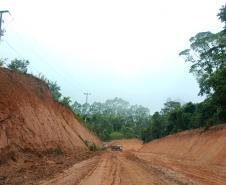 PR-092 em Doutor Ulysses obra de pavimentação