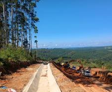 PR-092 em Doutor Ulysses obra de pavimentação