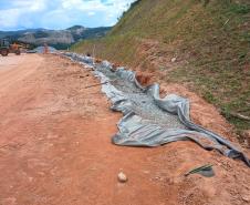 PR-092 em Doutor Ulysses obra de pavimentação