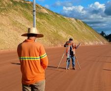 PR-092 em Doutor Ulysses obra de pavimentação