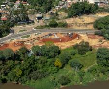 PR-160 obra do viaduto Max Staudacher